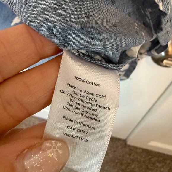 Talbots Petite Medium Blue and White Popover Top Tunic Shirt Lightweight Resort - Picture 5 of 9